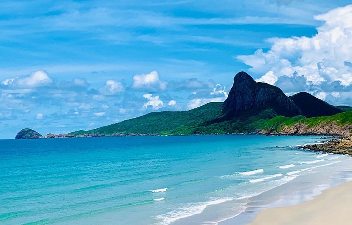 YOUR BEACH BREAK GUIDE TO CON DAO YOUR BEACH BREAK GUIDE TO CON DAO