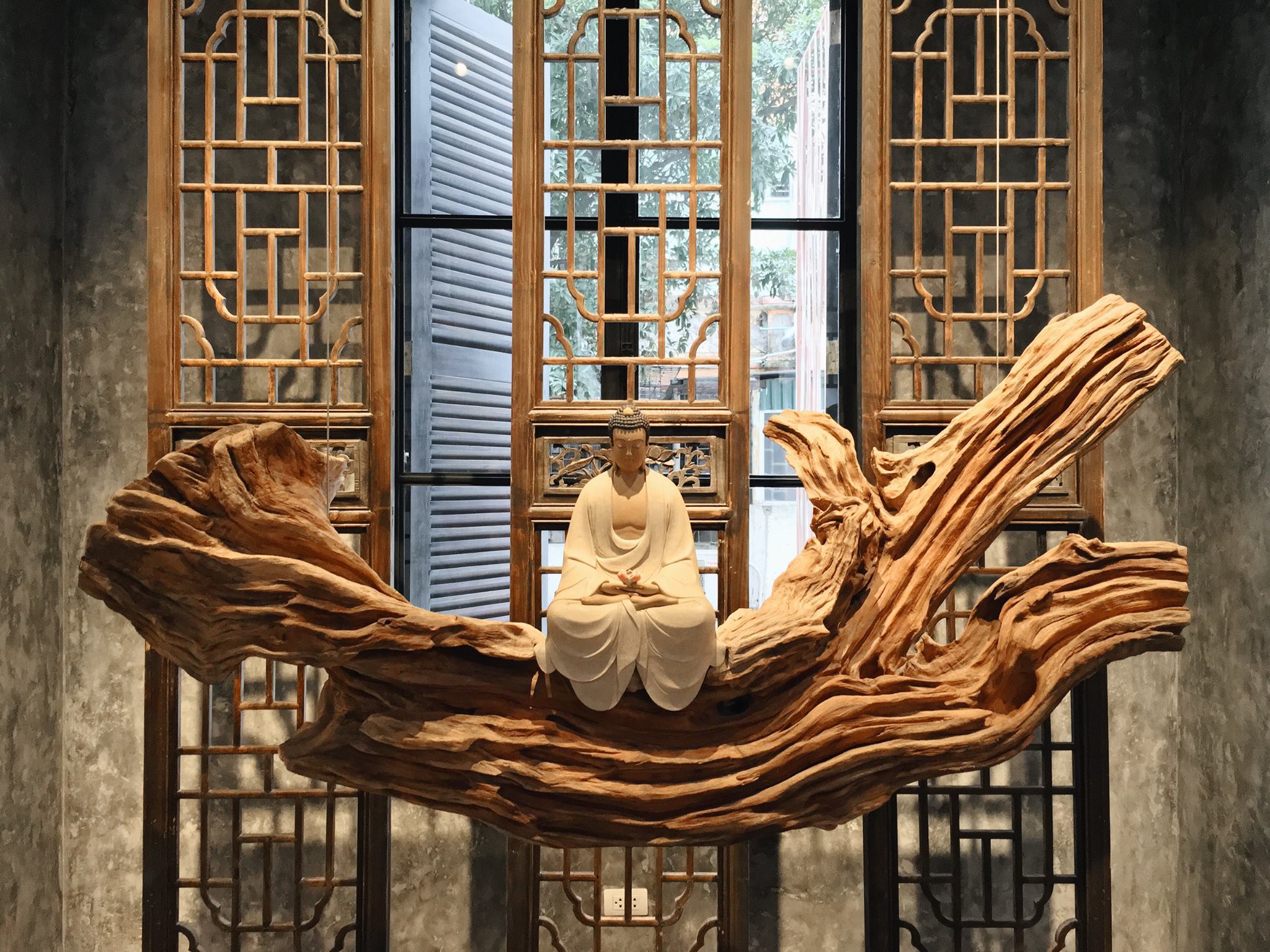 Some restaurants for vegetarian dining in Hanoi.