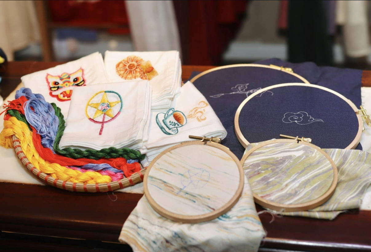 Discover traditional craft villages in Hanoi