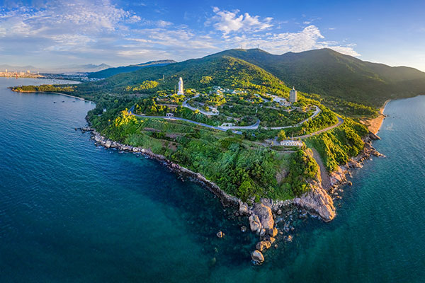 Da Nang Travel Guide 2026: 14 Top Attractions You Can’t Miss & Essential Local Tips