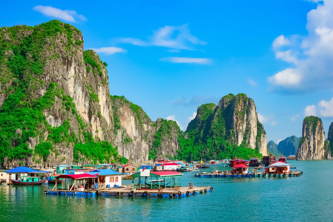 Halong Bay Floating Village Guide 2026: Best Villages to Visit & Authentic Local Experiences